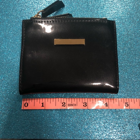 Wallet - Picture 2 of 4